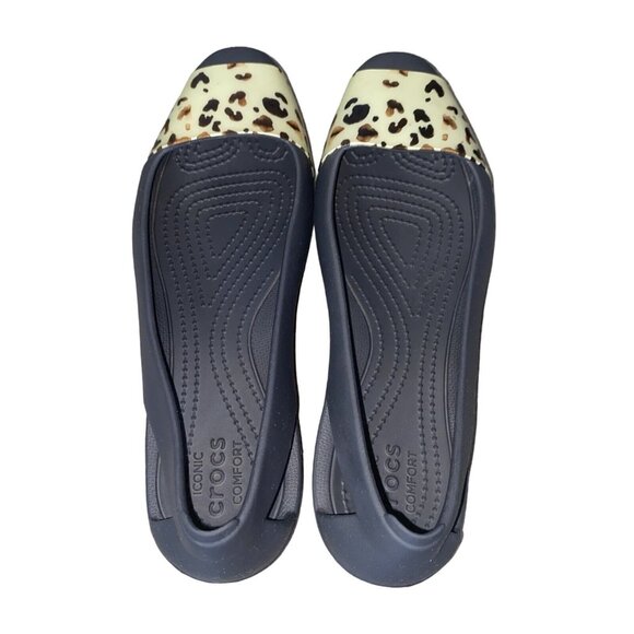 Crocs Slip On Shoes Sienna Leopard Flats Size 8 - Picture 8 of 9